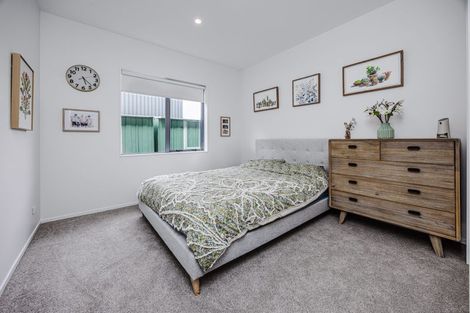 Photo of property in 43 Port Way, Rosehill, Papakura, 2113