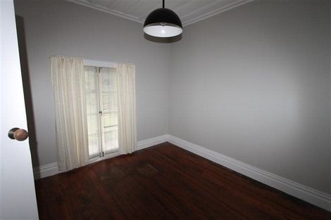 Photo of property in 27 Glenview Road, Glen Eden, Auckland, 0602