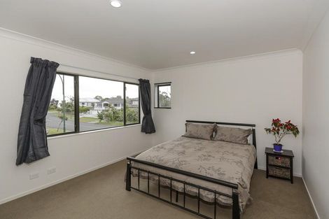 Photo of property in 21 Waimanu Drive, Te Atatu Peninsula, Auckland, 0610