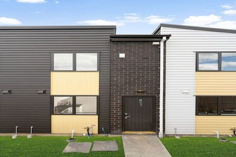 Photo of property in 13/3226 Great North Road, New Lynn, Auckland, 0600