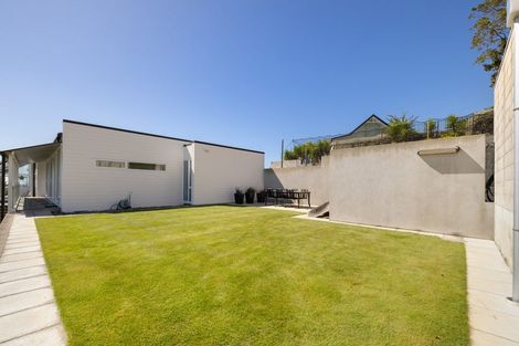 Photo of property in 12 Balmoral Lane, Redcliffs, Christchurch, 8081
