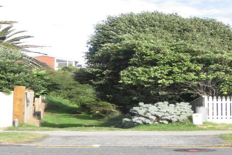 Photo of property in 12 Garden Road, Raumati Beach, Paraparaumu, 5032