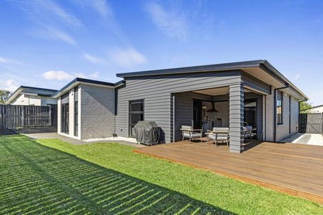 Photo of property in 28 Lockerbie Street, Morrinsville, 3300