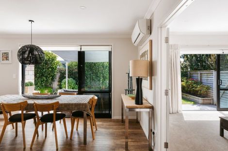 Photo of property in 44 Hiria Crescent, Papamoa Beach, Papamoa, 3118