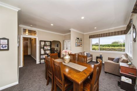 Photo of property in 14 Disraeli Street, Hawera, 4610