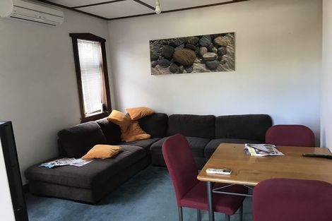 Photo of property in 94 Endeavour Street, Lyall Bay, Wellington, 6022