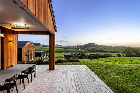 Photo of property in 56 Hull Road, Waitoki, Kaukapakapa, 0871