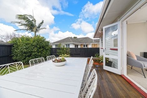 Photo of property in 13 Roby Street, Te Atatu Peninsula, Auckland, 0610