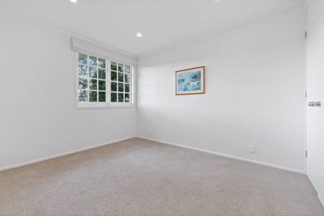 Photo of property in 1/25 James Evans Drive, Northcote, Auckland, 0627