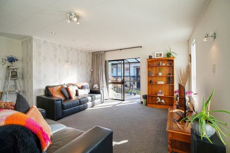 Photo of property in 782 Queens Drive, Waikiwi, Invercargill, 9810