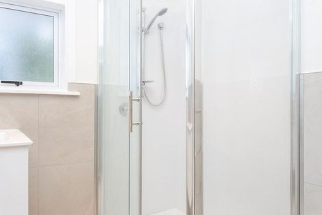 Photo of property in 147 Lancaster Road, Beach Haven, Auckland, 0626