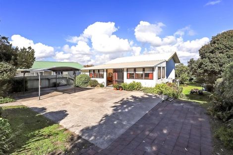 Photo of property in 240 Pukehina Parade, Pukehina, Te Puke, 3189