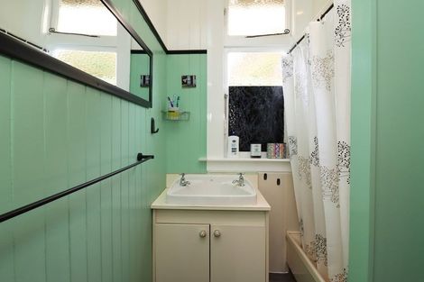 Photo of property in 15 Conway Street, Oamaru North, Oamaru, 9400