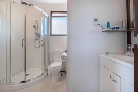 Photo of property in 5/26 Islington Avenue, New Lynn, Auckland, 0600