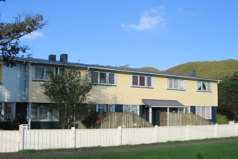 Photo of property in 1082a High Street, Taita, Lower Hutt, 5011