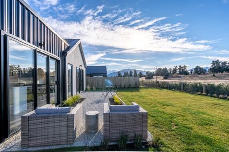 Photo of property in 46 Mount Creighton Crescent, Wanaka, 9305