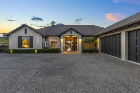 Photo of property in 572 Ormiston Road, Flat Bush, Manurewa, 2576