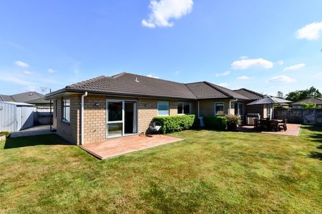 Photo of property in 20 Whitney Place, Rototuna North, Hamilton, 3210