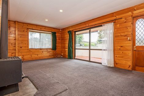 Photo of property in 134 John F Kennedy Drive, Milson, Palmerston North, 4414