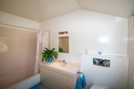 Photo of property in 105a Helston Road, Paparangi, Wellington, 6037