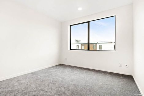 Photo of property in 40 Bloom Crescent, Sunnyvale, Auckland, 0612