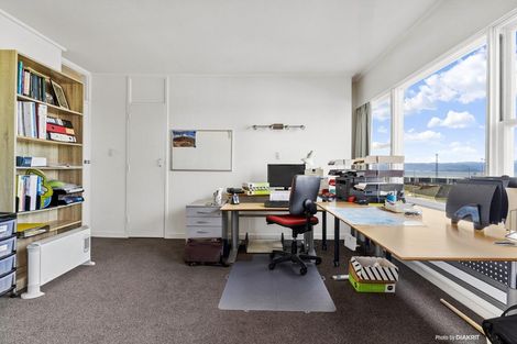 Photo of property in Newman Court Apartments, 2 Newman Terrace, Thorndon, Wellington, 6011