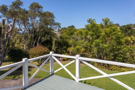 Photo of property in 111 Tuna Place, Onemana, Whangamata, 3691