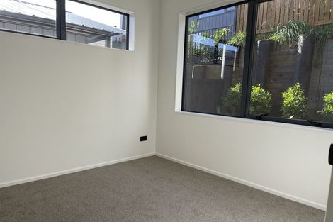 Photo of property in 67 Taukahiwi Road, Pukekohe, 2120