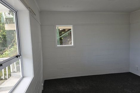 Photo of property in 54 Mana View Road, Paremata, Porirua, 5026