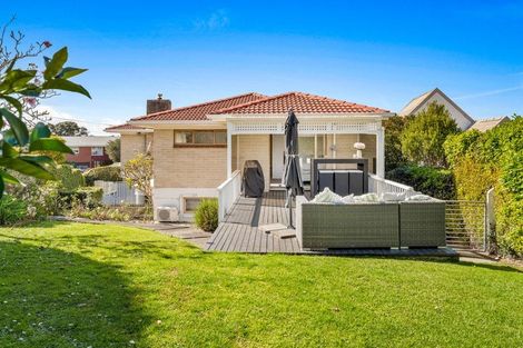 Photo of property in 19 Monyash Road, Manly, Whangaparaoa, 0930