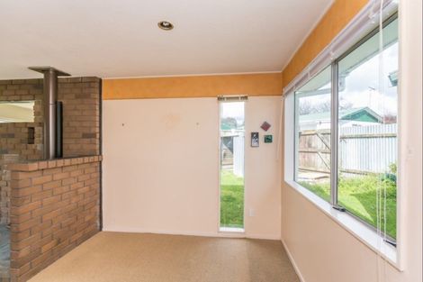 Photo of property in 1 Strathmore Avenue, Levin, 5510