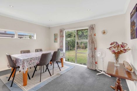 Photo of property in 12 Ruru Place, Levin, 5510