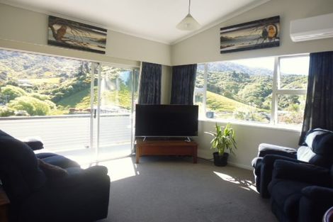 Photo of property in 50 Scotland Street, Picton, 7220