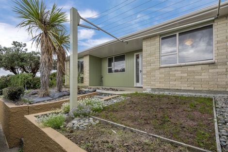 Photo of property in 41 Manuka Street, Otaki Beach, Otaki, 5512
