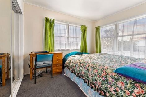 Photo of property in 12 Glendene Avenue, Glendene, Auckland, 0602