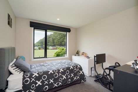 Photo of property in 32 Lumsden Drive, Waikiwi, Invercargill, 9810