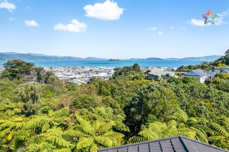 Photo of property in 30 Stanhope Grove, Korokoro, Lower Hutt, 5012