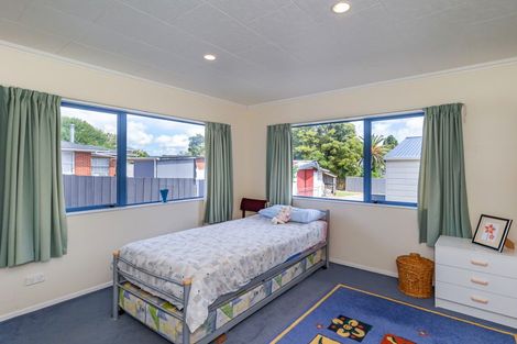 Photo of property in 253a Cambridge Street, Levin, 5510