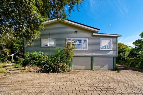 Photo of property in 198 Golf Road, Titirangi, Auckland, 0604