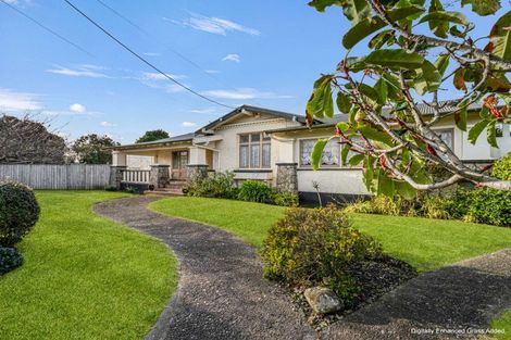 Photo of property in 28 Carlton Avenue, Gonville, Whanganui, 4501