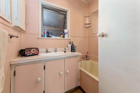 Photo of property in 18 Roosevelt Road, Western Heights, Rotorua, 3015