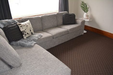 Photo of property in 17 Kinmont Crescent, Kinmont Park, Mosgiel, 9024