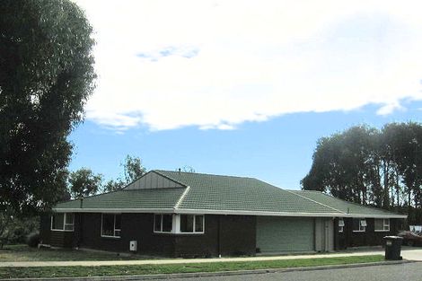 Photo of property in 52 Awatea Avenue, Paraparaumu, 5032