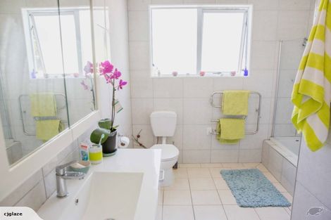 Photo of property in 33 Scott Road, Stanmore Bay, Whangaparaoa, 0932