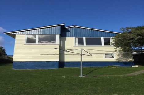 Photo of property in 6 Bartlett Grove, Tawa, Wellington, 5028