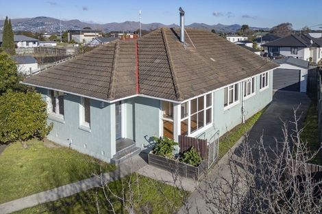 Photo of property in 6 Netley Place, Aranui, Christchurch, 8061