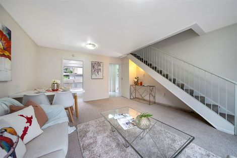 Photo of property in 5/42 Sheridan Drive, New Lynn, Auckland, 0600