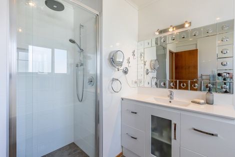 Photo of property in 19 Lemon Street, Otaki, 5512