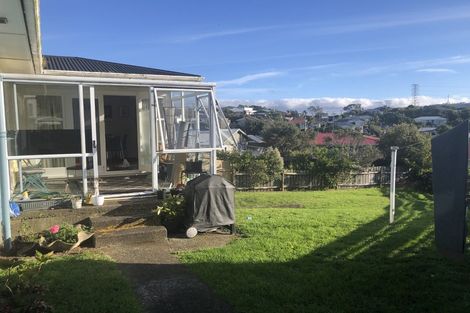 Photo of property in 9 Baylands Drive, Newlands, Wellington, 6037