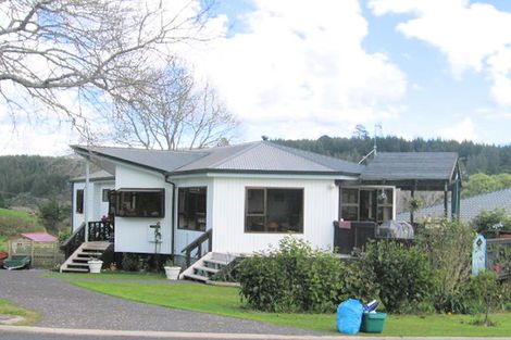 Photo of property in 203 Tirohanga Drive, Whangamata, 3620